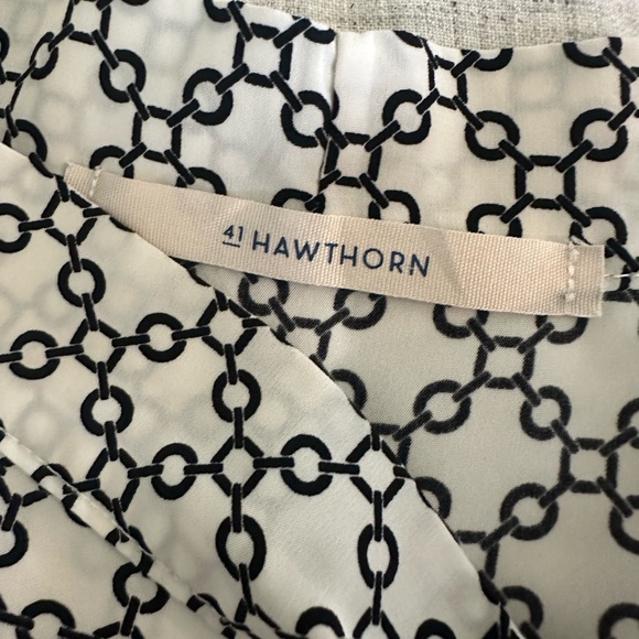 41 Hawthorn V Neck Blouse - Picture 4 of 4